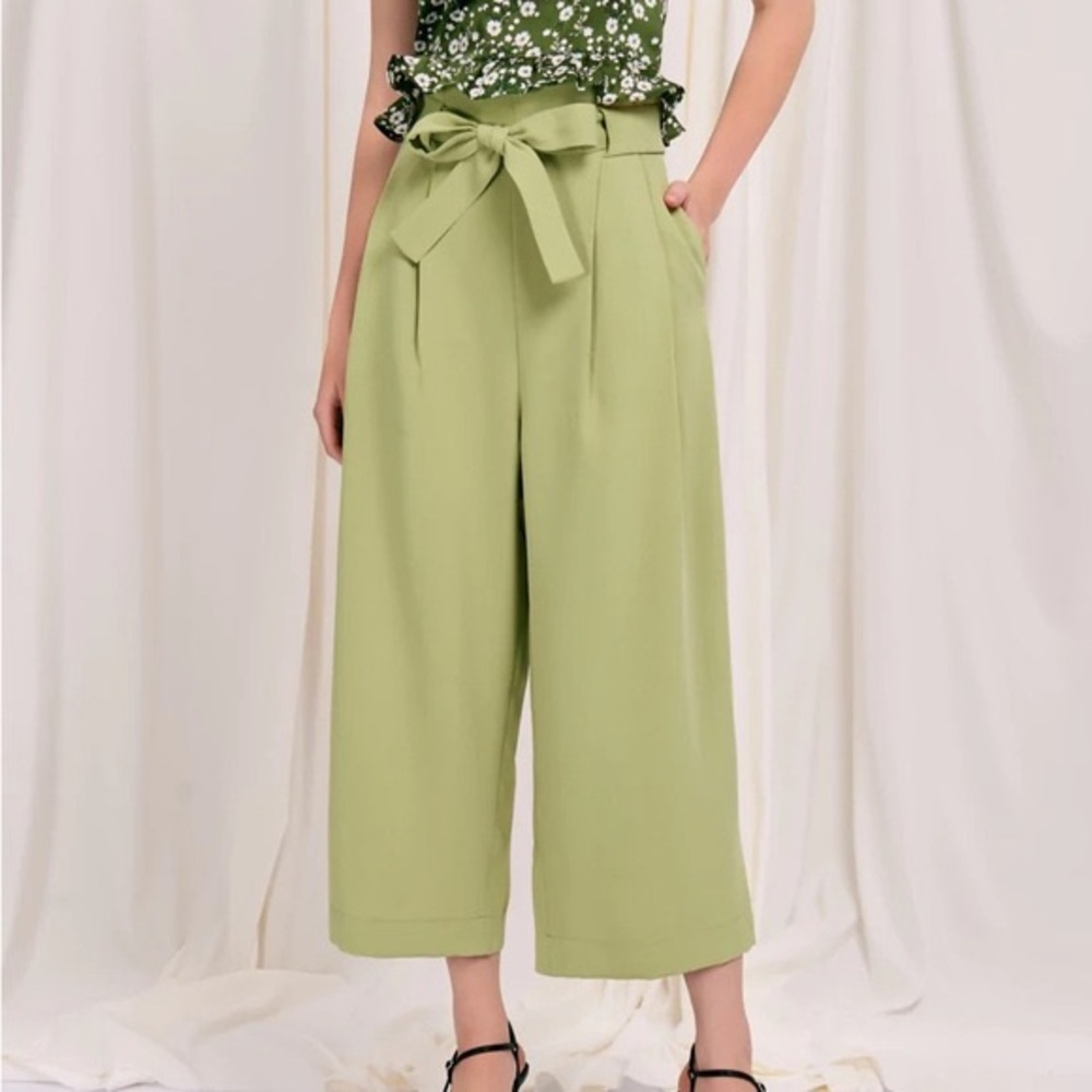Petite Studio Fuschia Pants in Forest Green